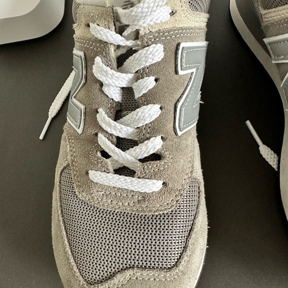 New Balance 574 Core Grey Womens Size 8 - Picture 6 of 13